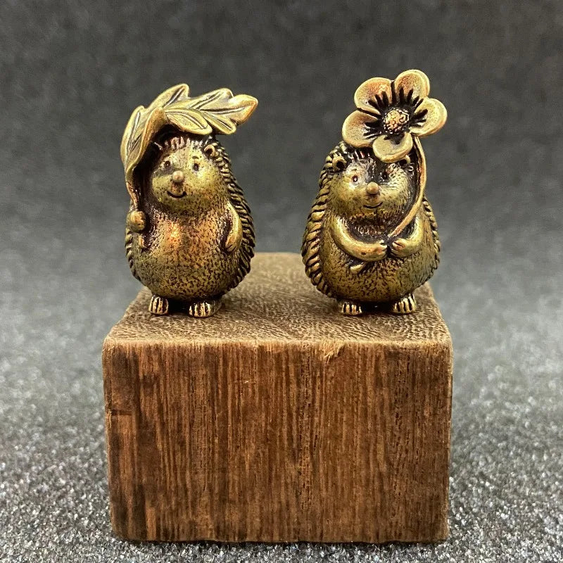 Brass Hedgehog Figurine Set - Collectible Animal Statue with Leaves & Flowers