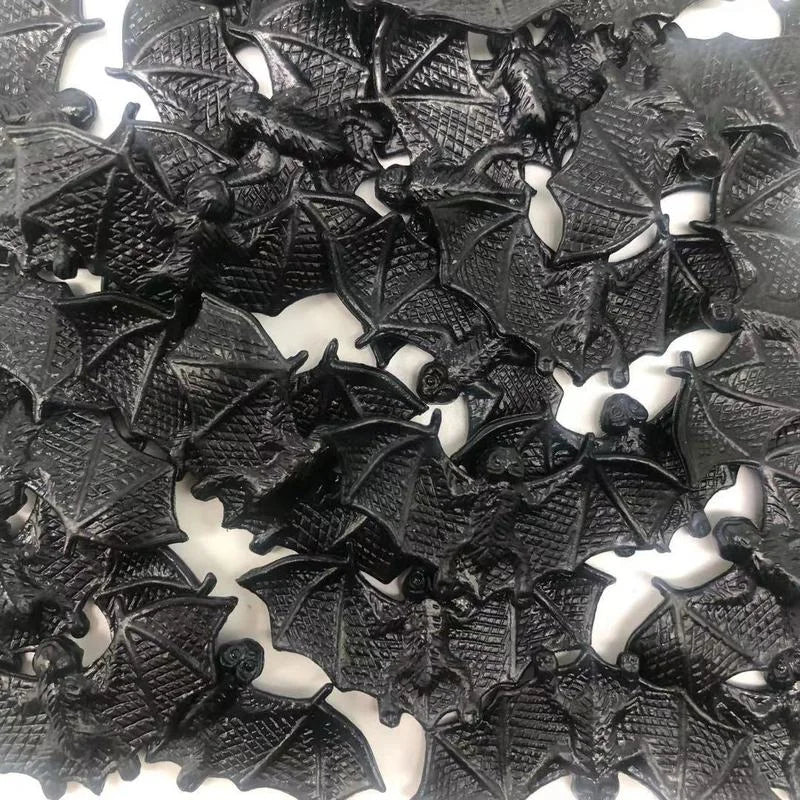 50pcs Plastic Luminous Fake Bats Halloween Decor Haunted House Props DIY Party Favors