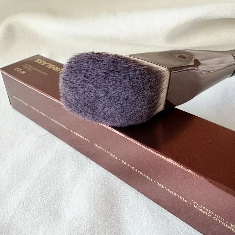 Oblique Foundation Brush #22 - Sloped Wedge Makeup Brush for Face & Concealer