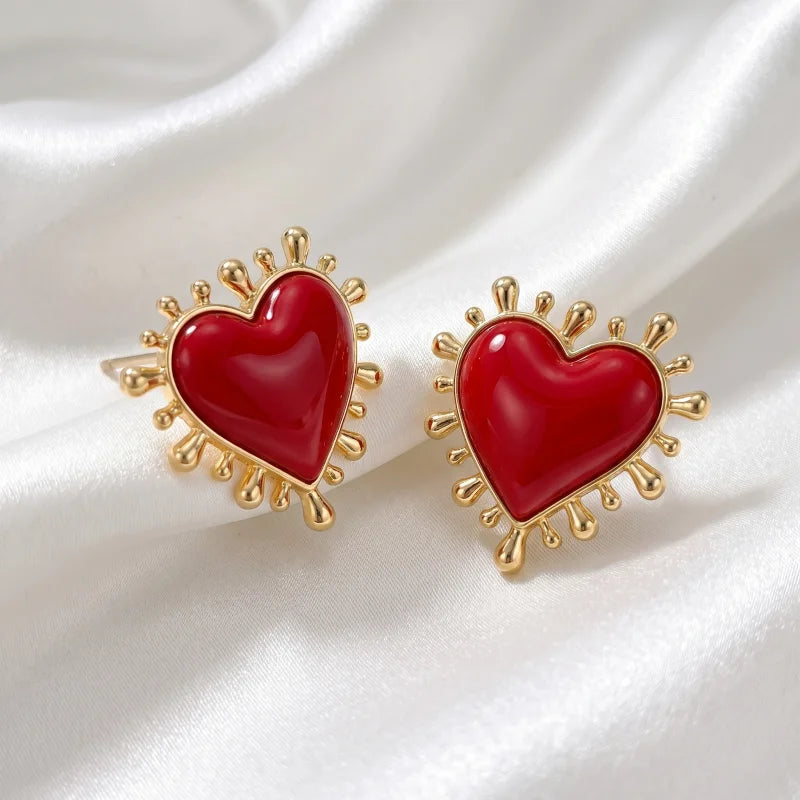 Vintage Sunburst Heart Stud Earrings for Women Romantic Jewelry for Daily Wear