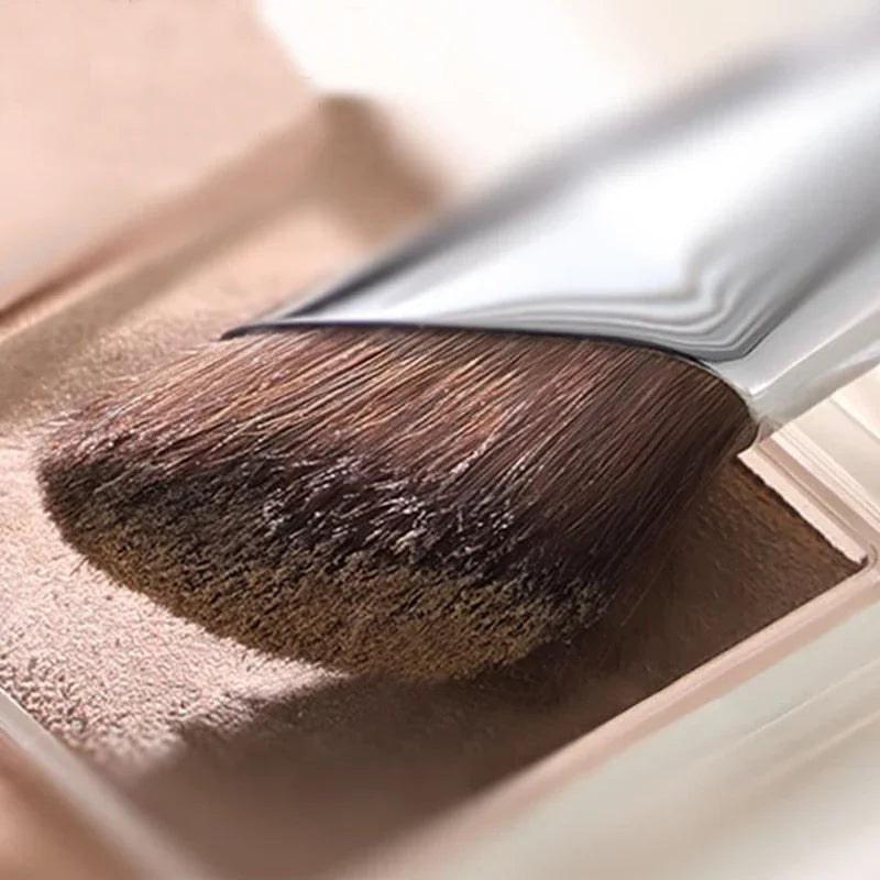Nose Contour Brush - Angled Makeup Brush for Nose Shadow and Blending