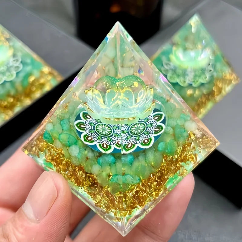 Green Aventurine Pyramid for Good Luck Desktop Decor Gift