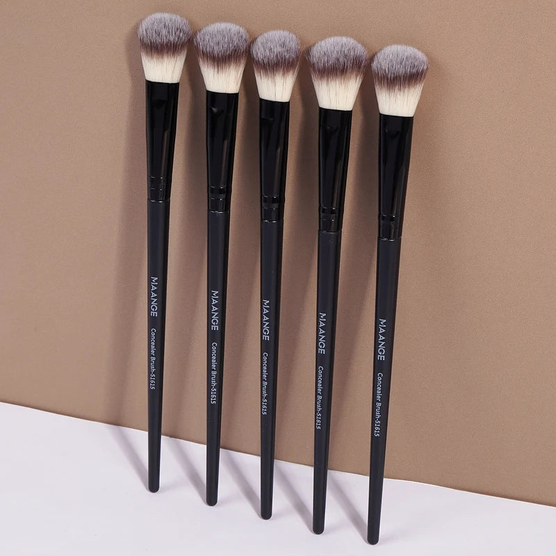 Facial Makeup Brushes Set - 5 Soft Synthetic Bristle Detail Brushes for Concealer and Cosmetics