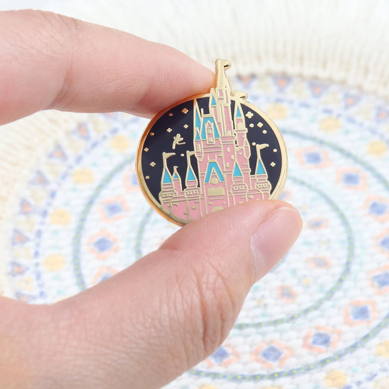 Magic Castle Badge Crystal Ball Enamel Pin Pink Blue Fan Badge Brooch Gift