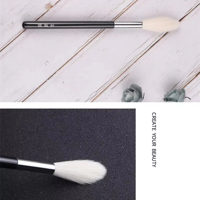 Large Pro Blending Makeup Brush for Powder Application - Soft Bristles