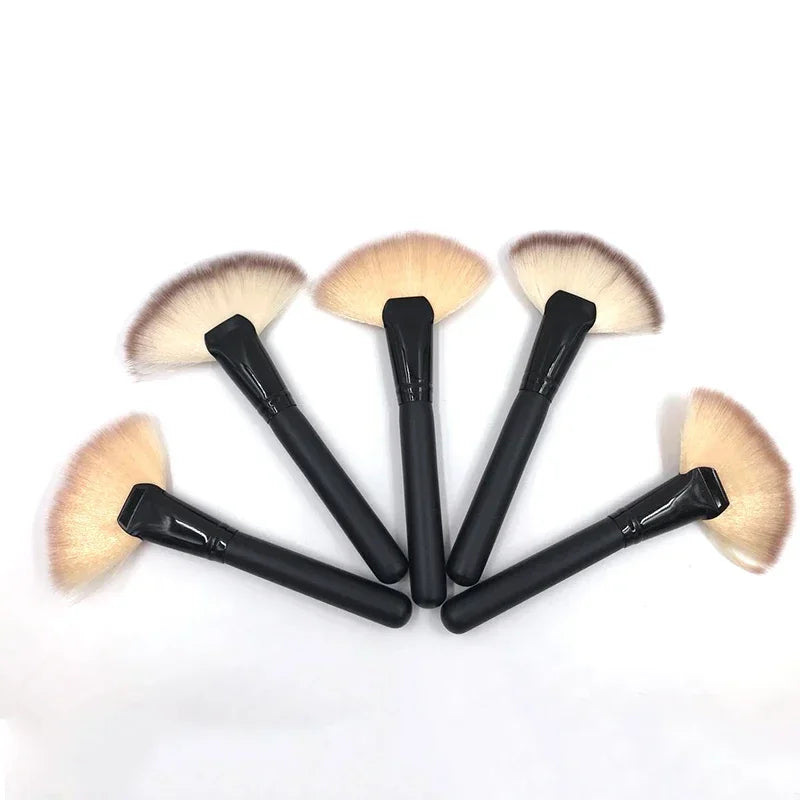Large Fan Makeup Brush for Foundation Blush Highlighter Powder - Soft Cosmetic Brush