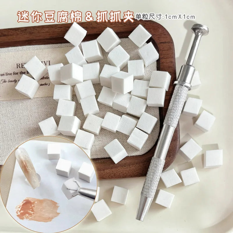 Mini Nail Art Sponge Claw Set for Gradient Manicure – 50 Pieces