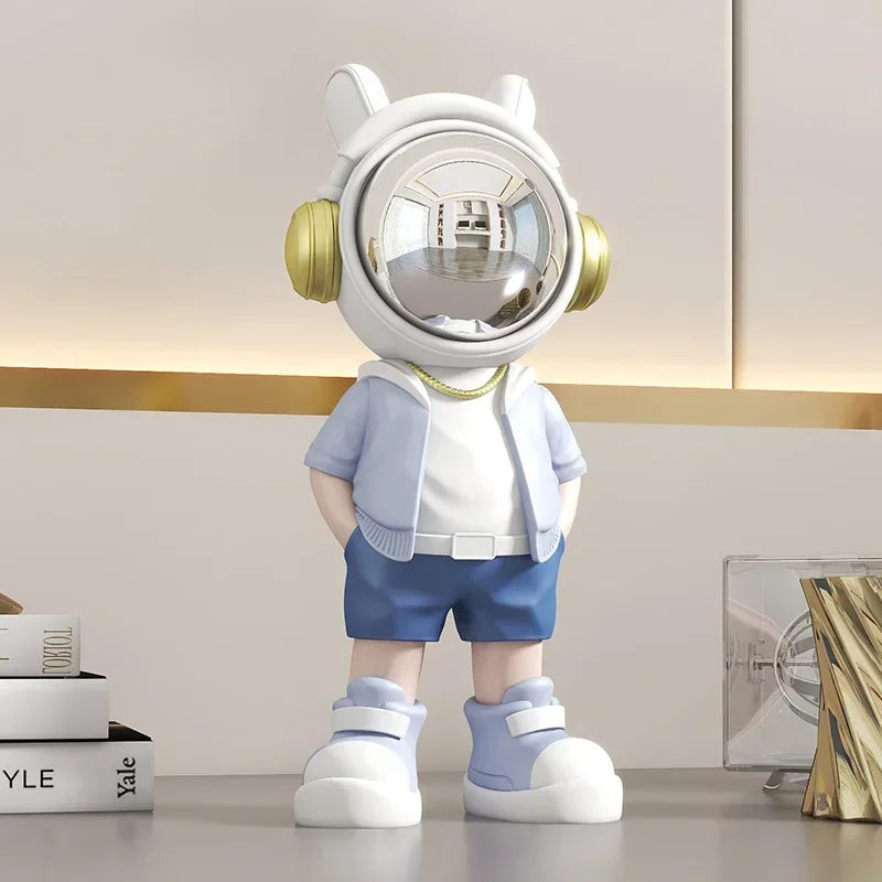 Light Luxury Astronaut Resin Model for Home Decor, Living Room & Wine Cabinet
