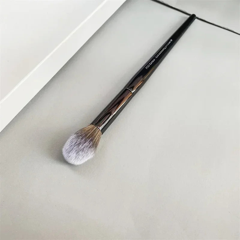 Powder Contour Brush - Soft Synthetic Tapered Makeup Brush for Sculpting & Blending