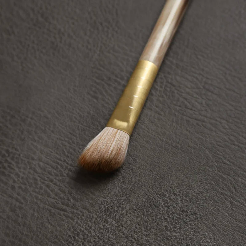Yellow Wolf Hair Fine Wool Makeup Brush Slanted Angle Cosmetic Applicator
