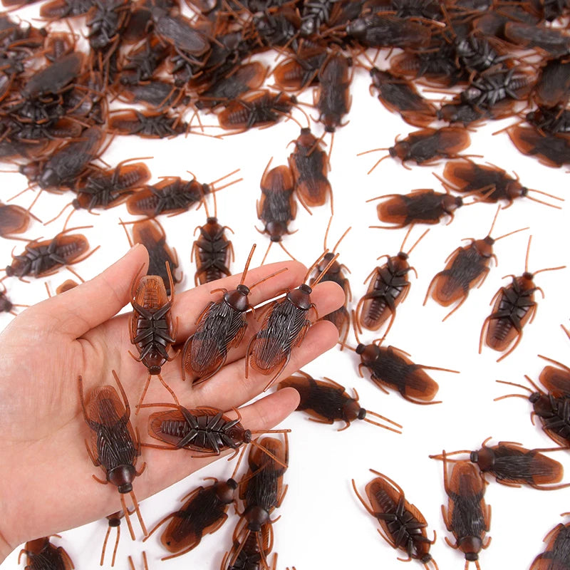 Halloween Plastic Cockroach Set - 50 or 100 Fake Bugs for Pranks & Decorations