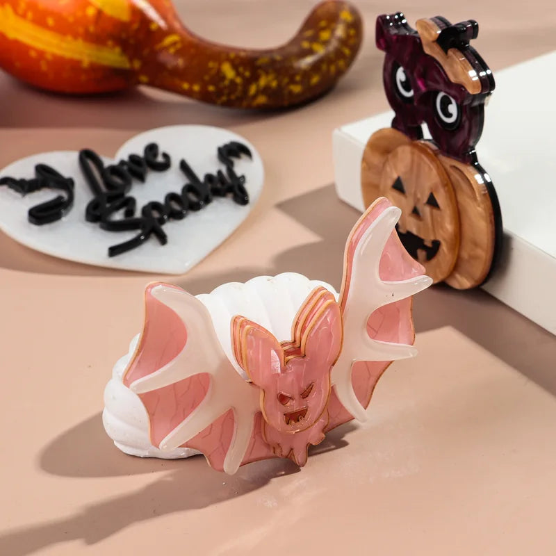 Halloween Night Light Acrylic Bat Brooch Set for Women – Trendy 2024 Accessories