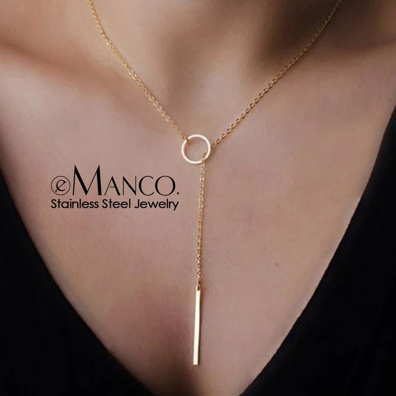 Minimalist Round Pendant Necklace for Ladies with Pearl and Leaf Design - Long Chain Jewelry Gift