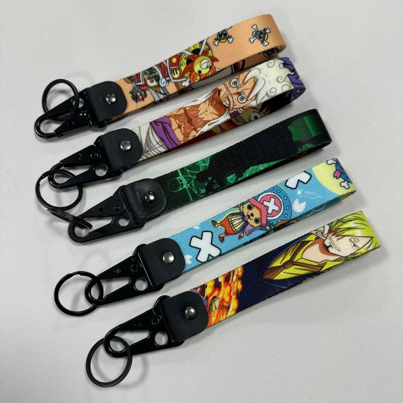 One Piece Eagle Beak Keychain with Short Lanyard - Car Motorcycle Key Holder Gift