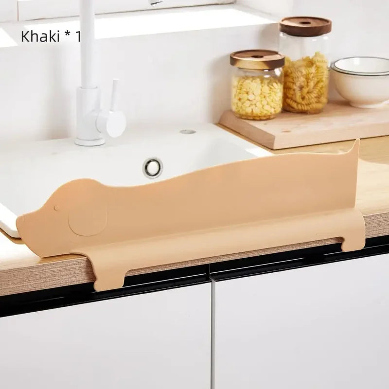 Kitchen Silicone Water Splash Barrier with Suction Cup - Wash Dishes & Fruits