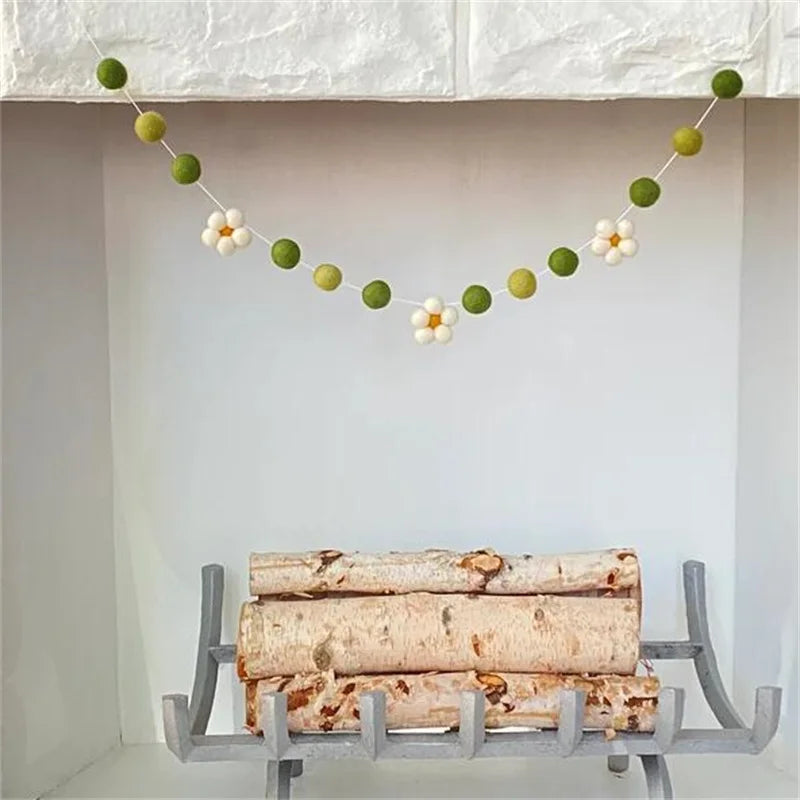 Bohemian Felt Daisy Wreath - Handmade Wool Ball Garland for Home & Nursery Decor