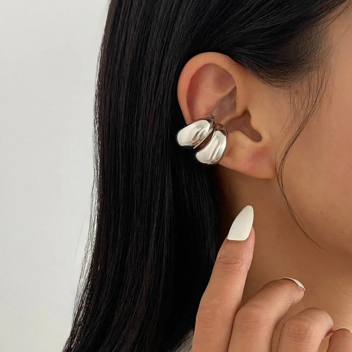 Non Piercing Circle Ear Cuffs for Women - Fashion Thick C-Shaped Light Ear Clip Jewelry 2 Pcs