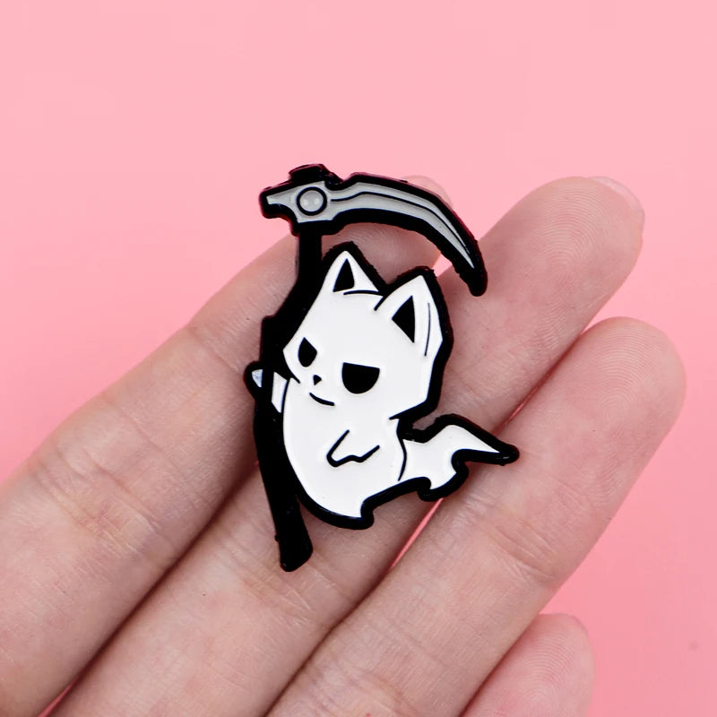 Halloween Enamel Ghost Pin Brooch Lapel Badge for Clothing & Bags