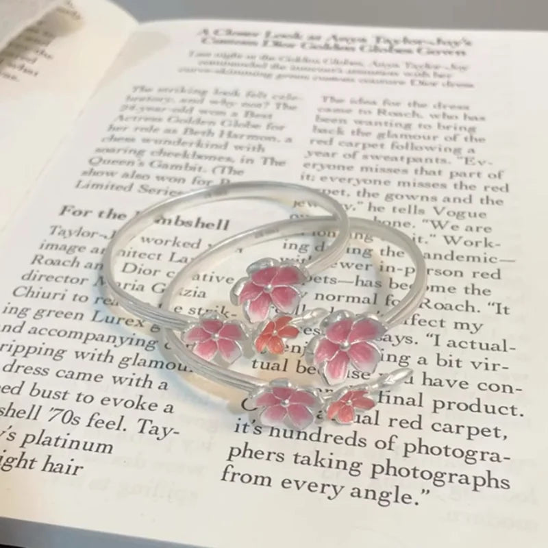 Adjustable Pink Flower Bracelet for Women - Stylish Jewelry Gift & Accessories