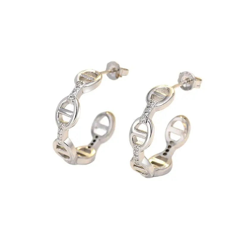 Minimalist Gold-Plated Pig Nose Chain Hoop Earrings with Cubic Zirconia