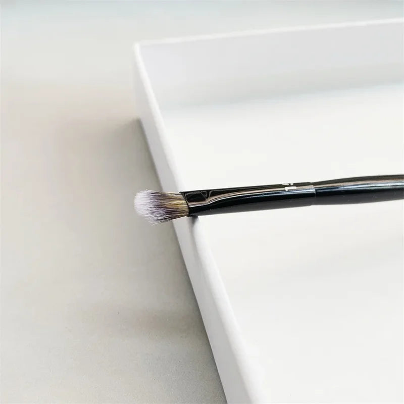 Pro Eyeshadow Brush #15 - Small Tapered Makeup Brush for Precise Lid Application
