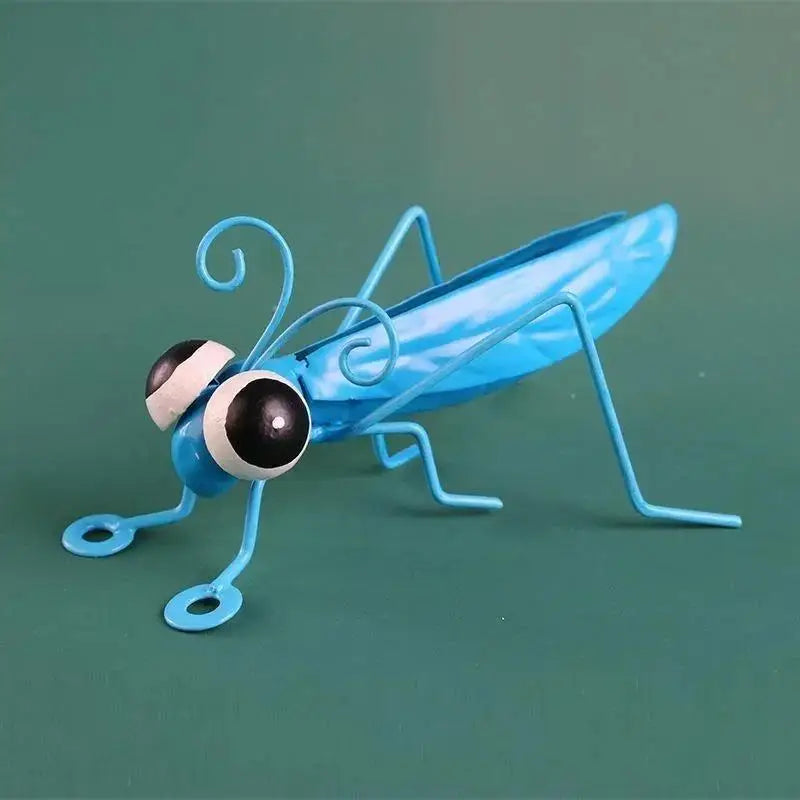 Metal Grasshopper Garden Decor - Outdoor Wall Art, Lawn & Courtyard Decoration