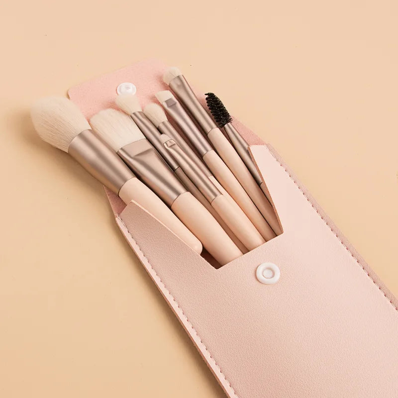Mini Makeup Brush Set 8-Piece Portable Concealer Powder Brush Kit with Soft Fur