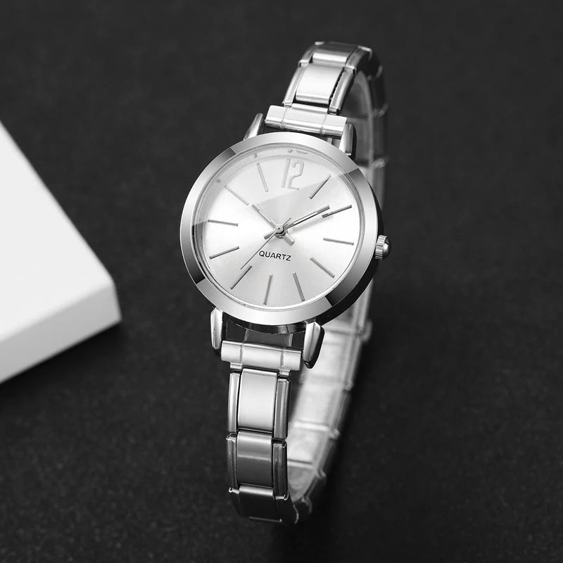 Women's Casual Analog Quartz Wristwatch with Alloy Strap - Arabic Dial
