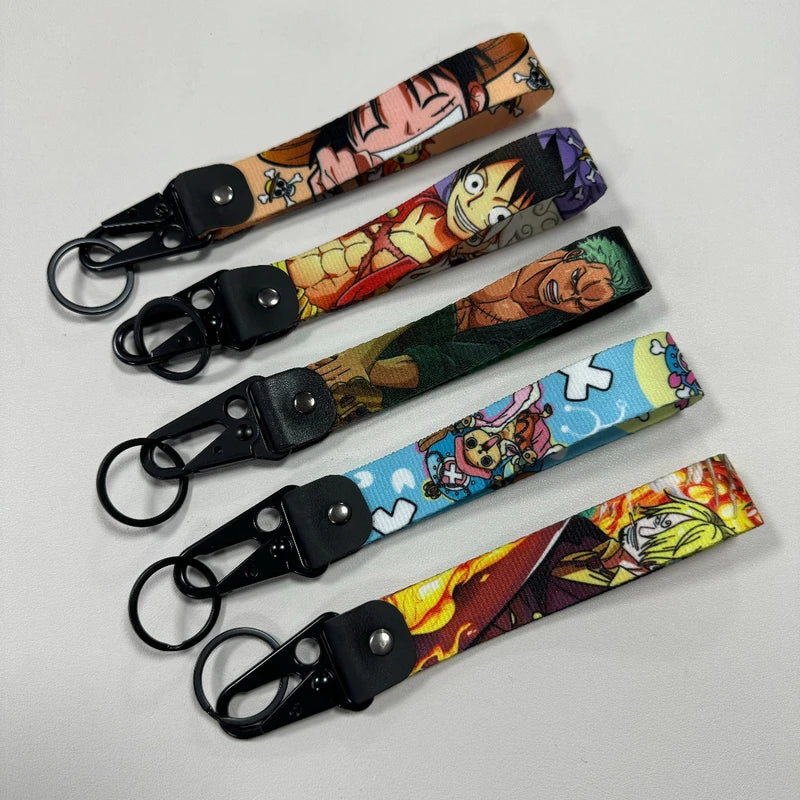 One Piece Eagle Beak Keychain with Short Lanyard - Car Motorcycle Key Holder Gift