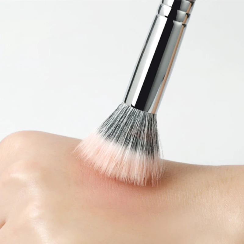 Professional Handmade Makeup Brush - Blush & Highlighter Flat Top with Saikoho Goat Hair & Synthetic Fiber