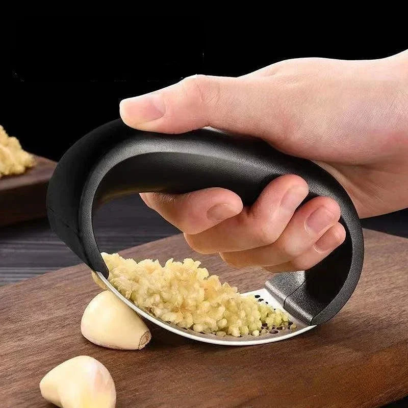 Stainless Steel Garlic Press Crusher Mince Tool Kitchen Utensil