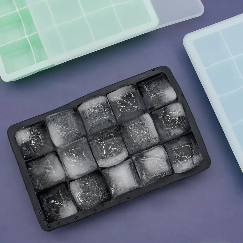15-Grid Silicone Ice Cube Mold with Cover for Creative Home Use