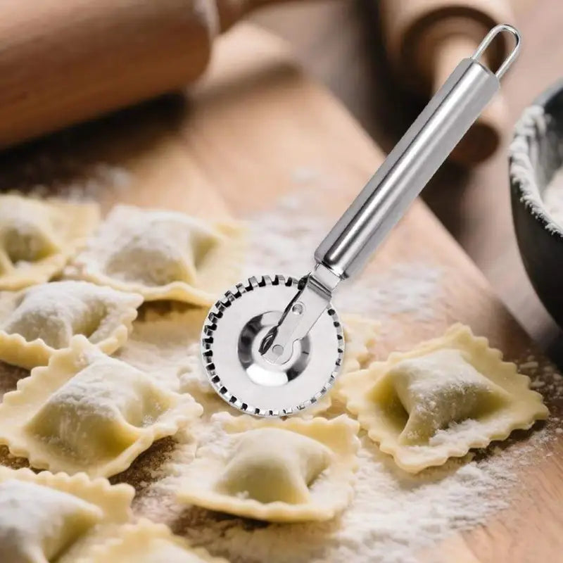 Stainless Steel Ravioli Cutter & Sealer Wheel for Dough & Pastry Decoration