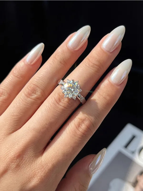 Luxury 2CT Moissanite Solitaire Engagement Ring in Sterling Silver for Women