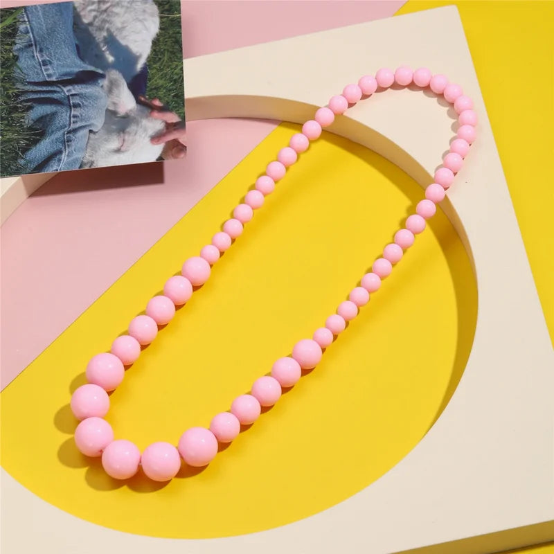 Elegant Beaded Necklace with Seven-Color Resin Imitation Pearls for Ladies Party Gift