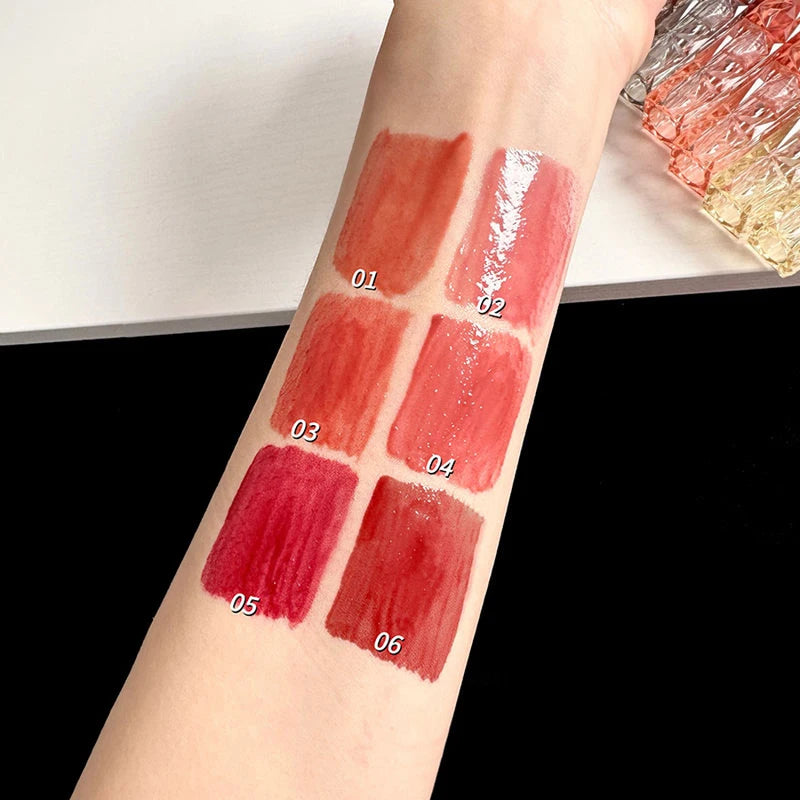 Long-Lasting Moisturizing Lip Gloss with Mirror Waterproof & Halo-Dyeing