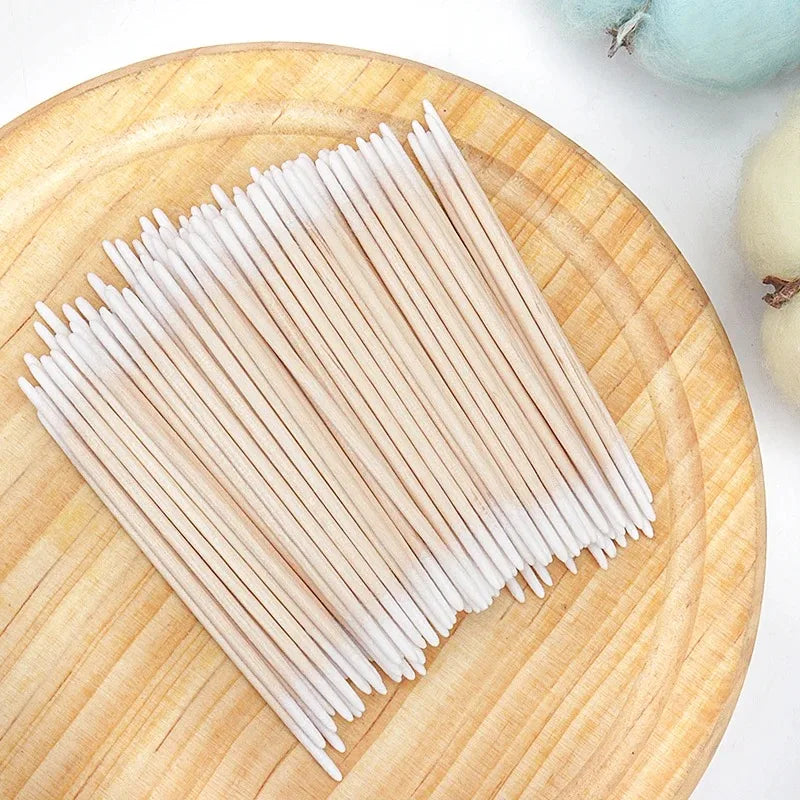 Disposable Micro Brush Set for Eyelash Extension Removal - 100 pcs Lint-Free Double-End Wood Cotton Swabs