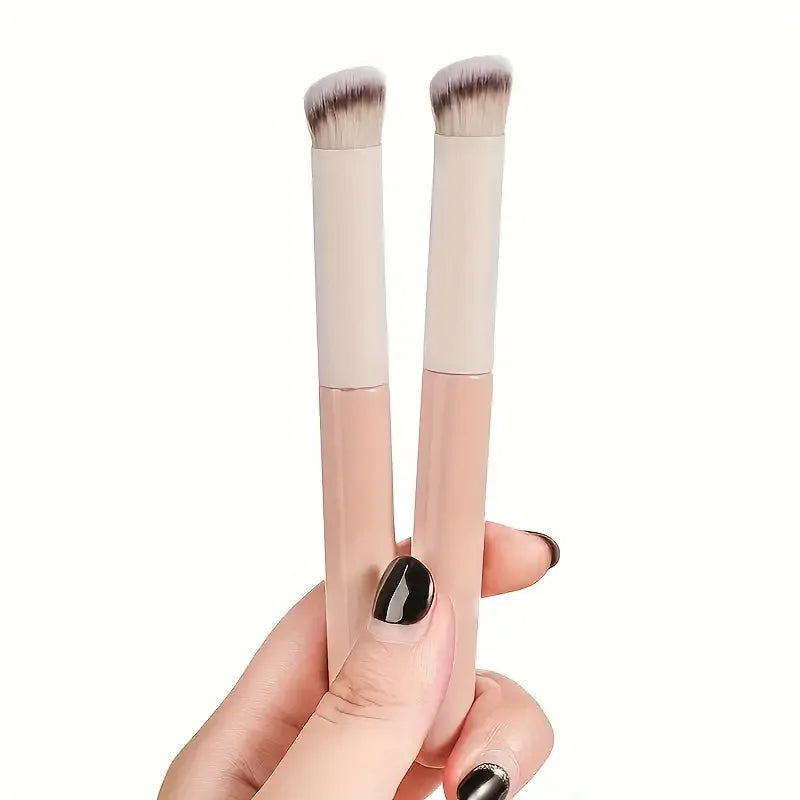 Mini Flat Top Concealer Brush - Makeup Blending & Eye Contour Tool