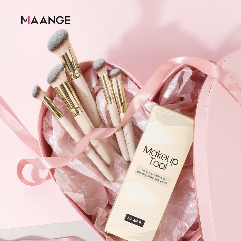 5-Piece Makeup Brush Set with Blush, Foundation & Contour Brushes - Portable Travel Kit