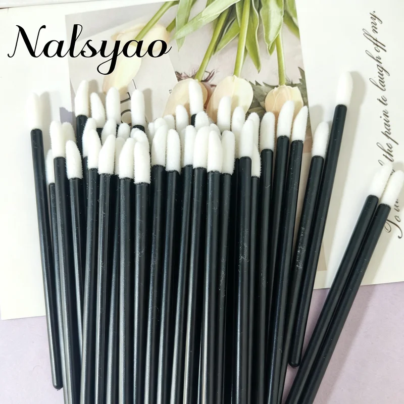 500pcs Disposable Lip Brush Set - Portable Makeup Applicators & Lipstick Tools