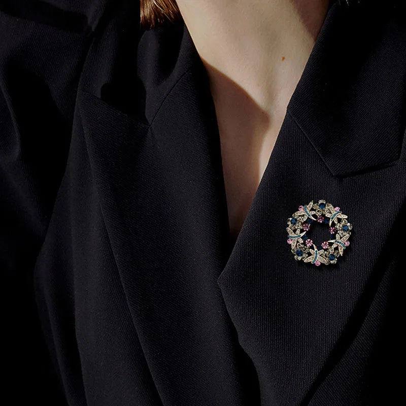 Women Elegant Crystal Garland Brooch Pin - High-End Fashion Accessory for Clothing & Gifts
