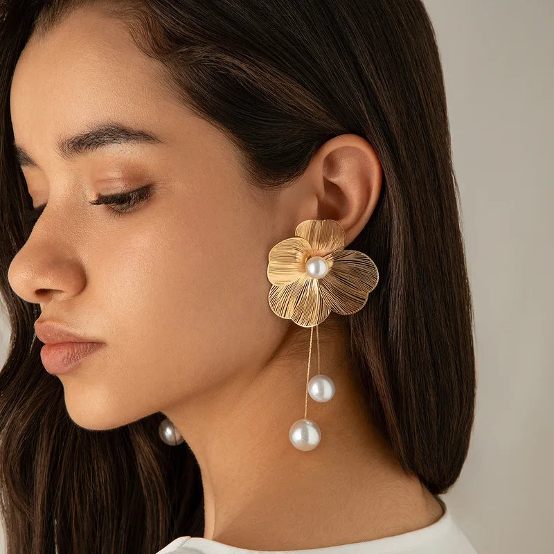 Romantic Flower Petal Tassel Drop Earrings for Women with Imitation Pearl Hanging Jewelry Gift