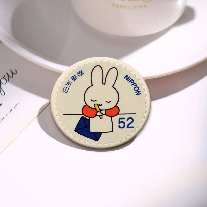 Creative Smiling Face Lapel Pins with Animal Designs - Exquisite Brooches for Clothing and Accessories