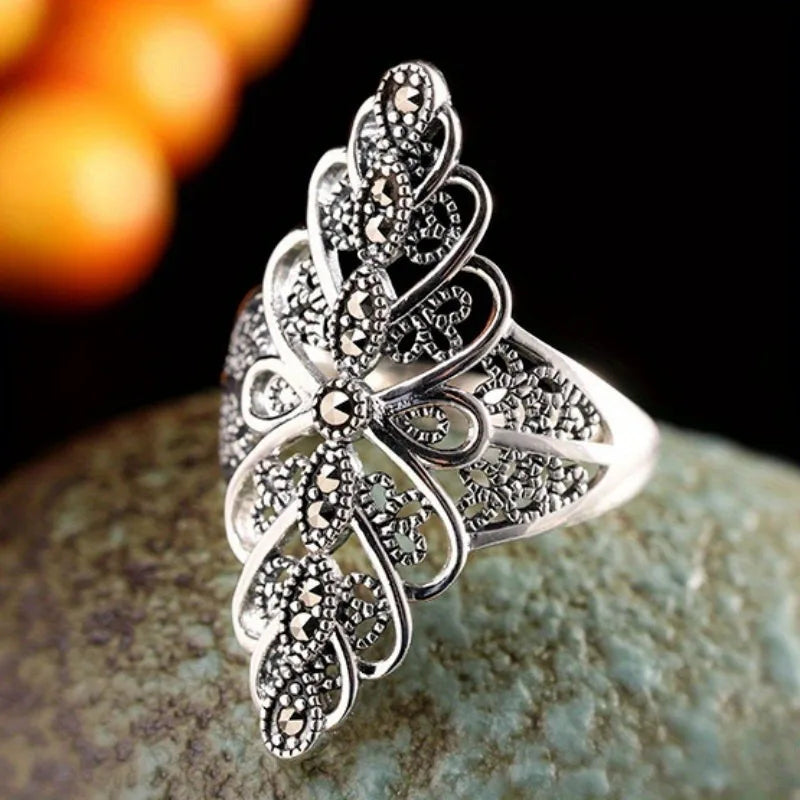 Retro Fashionable Hollow Petal Ring for Women Adjustable Jewelry