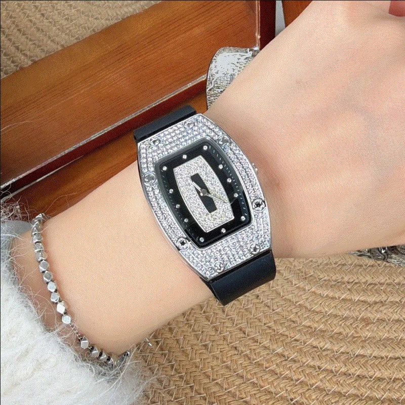 Fashion Women Crystal Tonneau Silicone Quartz Watch for Ladies and Students