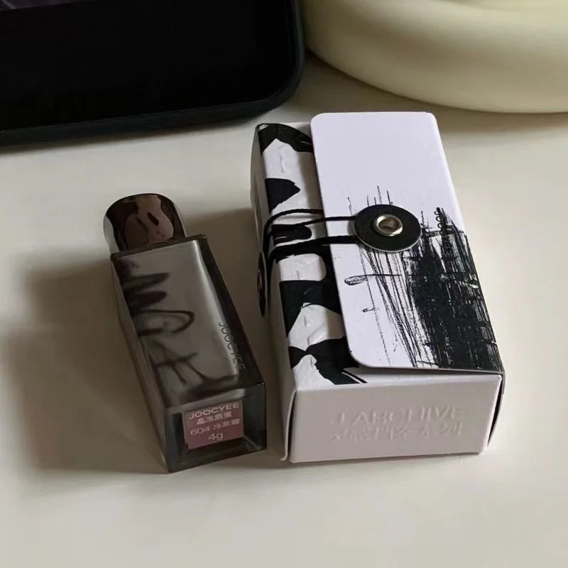 Hydrating Lip Gloss with Hyaluronic Acid - Moisturizing Lip Plumper & Shine