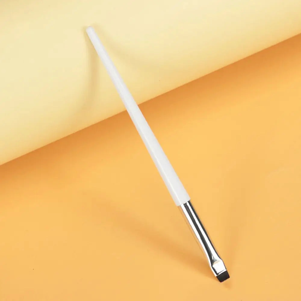 Angled Eyeliner & Brow Makeup Brush - Fine Flat Eye & Eyebrow Tool