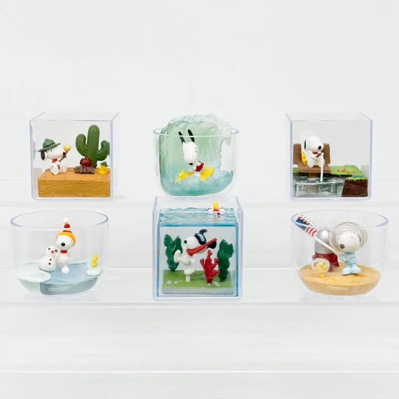 Miniature Landscape Bottle Toy - Snoopy Happy Vacations Series Desktop Ornament - Multiple Colors