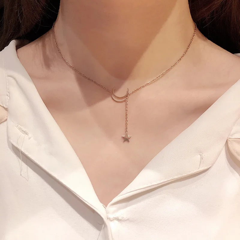 Simple Moon & Star Pendant Choker Necklace for Women Gold or Red-Brown Alloy Jewelry