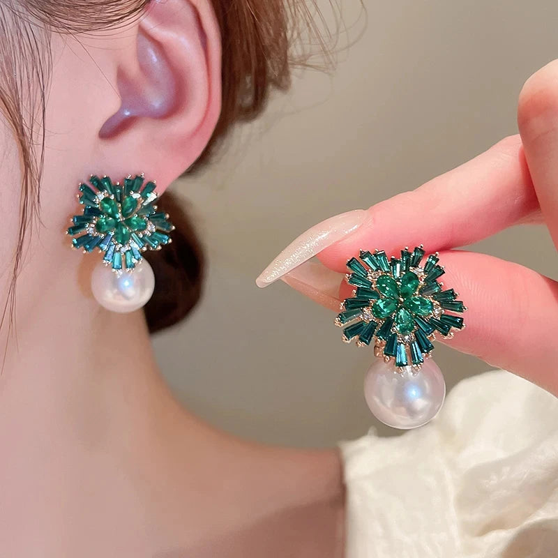 Light Luxury Imitation Pearl Earrings Women Jewelry Zircon Snowflake Studs for Party Wedding